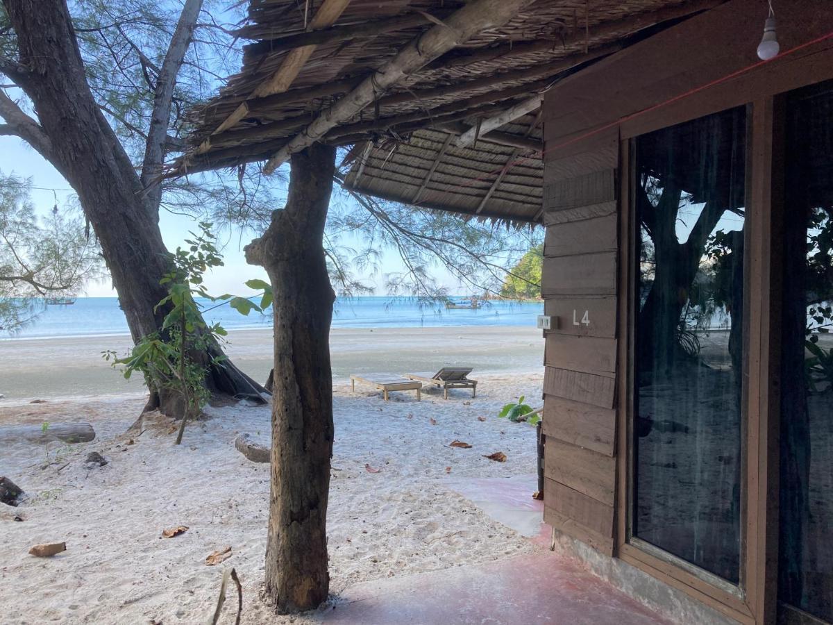 Hotel La Ong Lay Koh Phayam Esterno foto