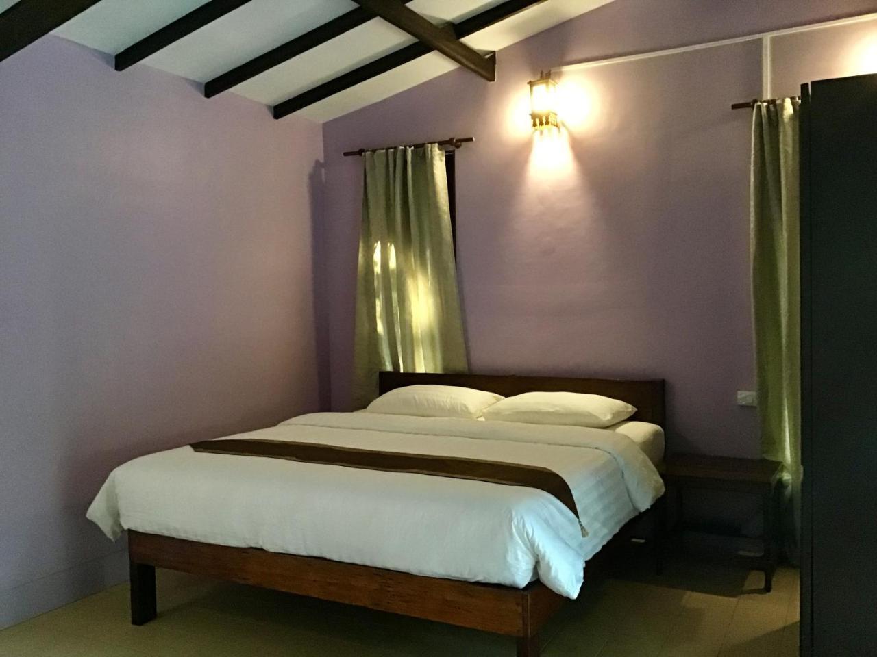 Hotel La Ong Lay Koh Phayam Esterno foto